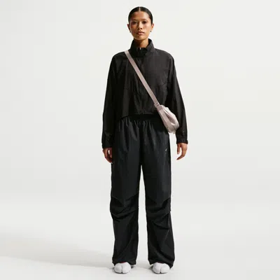 Nike Women's  Sportswear Mid-rise Lightweight Uv Pants In Black