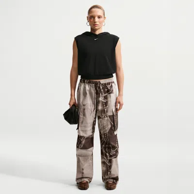 Nike Women's  Sportswear Mid-rise Oversized Cargo Pants In Brown