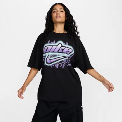 Nike Women's  Sportswear Oversized Graphic T-shirt In Black
