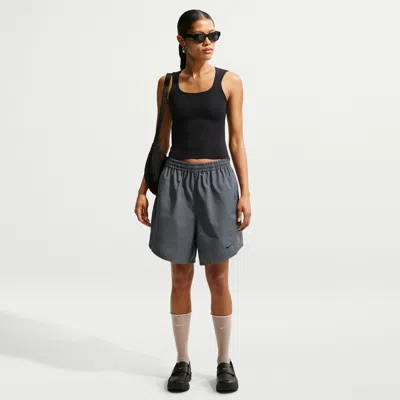 Nike Women's  Sportswear Oversized Mid-rise Woven Shorts In Gray