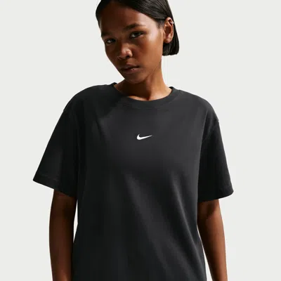 NIKE WOMEN'S  SPORTSWEAR CLASSIC OVERSIZED T-SHIRT,1015828596