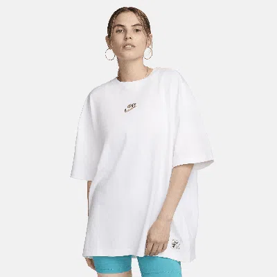 Nike Women's  Sportswear Oversized T-shirt In White