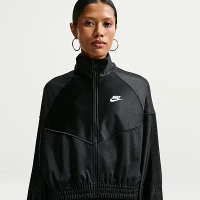 Nike Women's  Sportswear Oversized Windrunner Jacket In Black