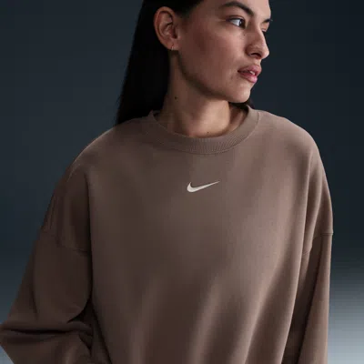Nike Women's  Sportswear Phoenix Fleece Over-oversized Crew-neck Sweatshirt In Mink Brown/sail