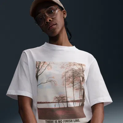 Nike Women's  Sportswear Short-sleeve Graphic T-shirt In White