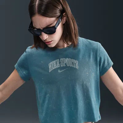 Nike Women's  Sportswear Short-sleeve T-shirt