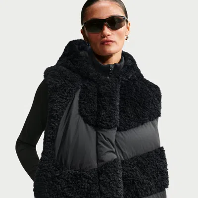 Nike Women's  Sportswear Swoosh Series Loose Therma-fit Hooded Down Vest In Black