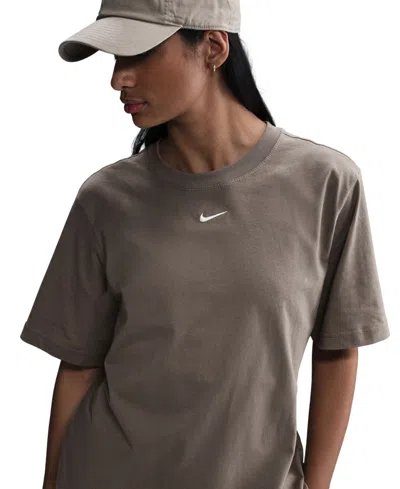 Nike Women's Sportswear T-shirt In Gray