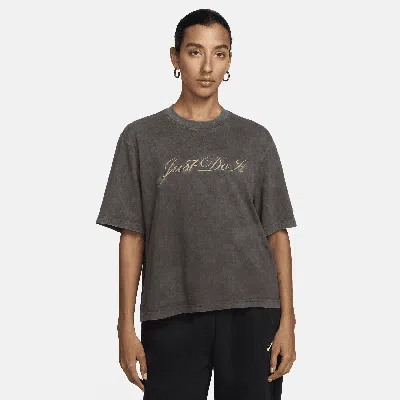 Nike Just Do It Boxy Embroidered T-shirt In Brown