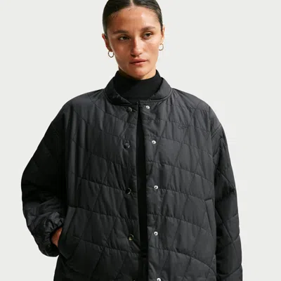 Nike Women's  Sportswear Therma-fit Quilted Barn Jacket In Black