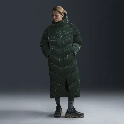 Nike Women's  Sportswear Windpuffer Therma-fit Loose Hooded Shine Parka In Vintage Green/vintage Green