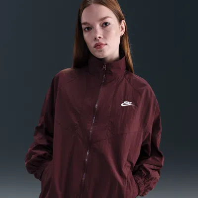 Nike Women's  Sportswear Windrunner Oversized Jacket In Red