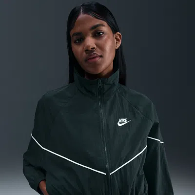 Nike Women's  Sportswear Windrunner Woven Jacket In Green