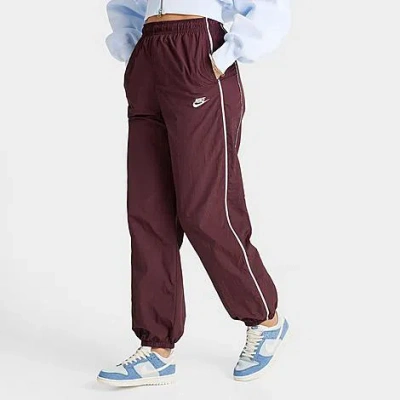 Nike Women's Sportswear Windrunner Woven Jogger Pants In Brown