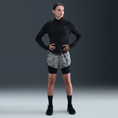 Nike Women's Swift Mid-rise 2-in-1 Running Shorts With Reflective Accents In Gray