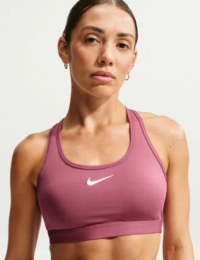 Nike Women's Swoosh Medium Support Sports Bra In Pink