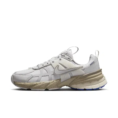 Nike Women's V2k Run Gore-tex Waterproof Shoes In White