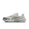 Nike V2k Run 复古经典 轻盈透气 女子板鞋 In White