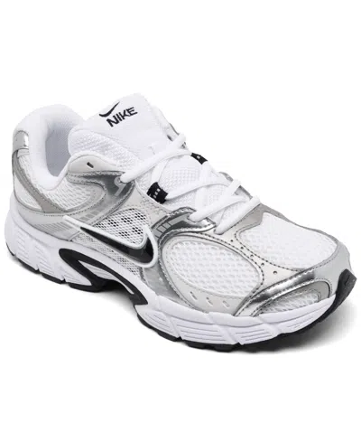 NIKE WOMEN'S V5 RNR CASUAL SNEAKERS FROM FINISH LINE