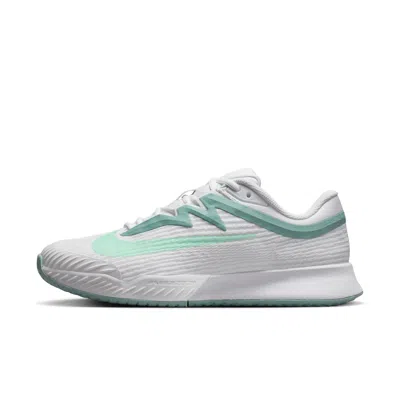 Nike Women's Vapor Pro 3 Hard Court Tennis Shoes