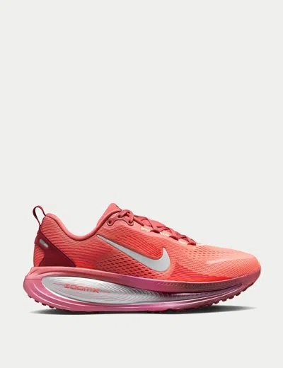 Nike Women's Vomero 18 Se Running Shoes In Red