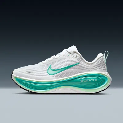 Nike Women's Vomero Plus Road Running Shoes (extra Wide) In White