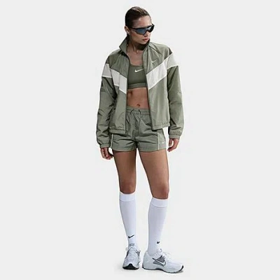 Nike Women's Windrunner Loose Uv Woven Full-zip Jacket In Green