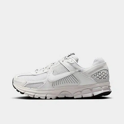 Nike Women's Zoom Vomero 5 Casual Shoes In White