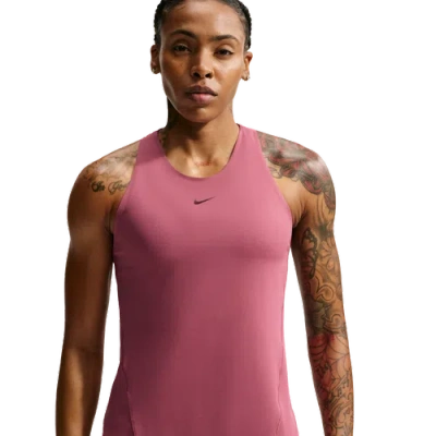 Nike Womens Dri-fit Universal Tank