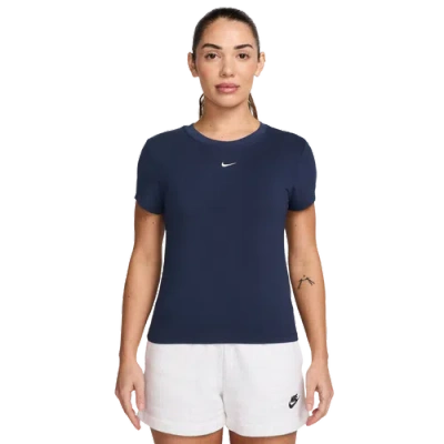 Nike Womens  Chill Knit Crop T-shirt