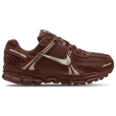 Nike Zoom Vomero 5 Sneaker In Brown