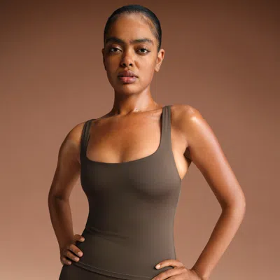 Nike Women'sskims Matte Square-neck Tank Top In Brown