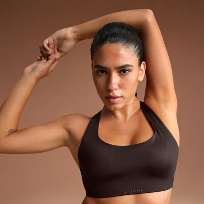 Nike Women'sskims Shine Racerback Bra In Black