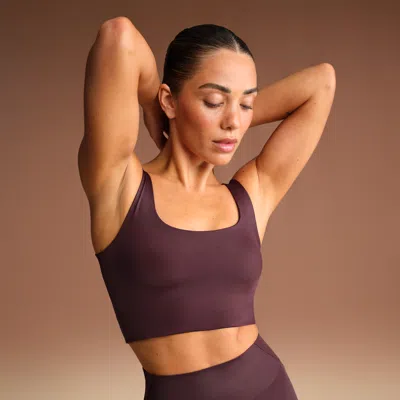 Nike Women'sskims Shine Scoop-neck Bra Top In Burgundy