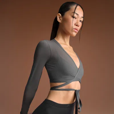 Nike Women'sskims Weightless Layers Long-sleeve Wrap Top In Gray