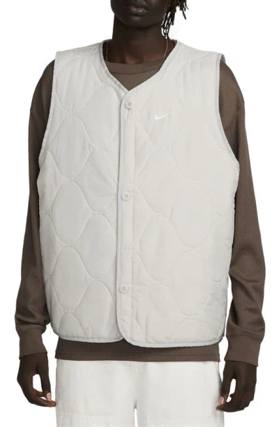 Nike Woven Insulated Military Vest In Light Iron Ore/ White