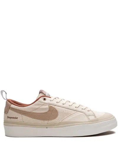 Nike X Doyenne Skateboards Sb Blazer Low Sneakers In Neutrals
