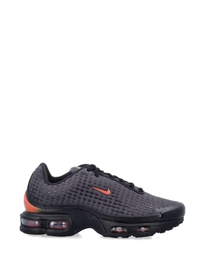 Nike Air Max Plus Vii Mesh Sneakers In Black