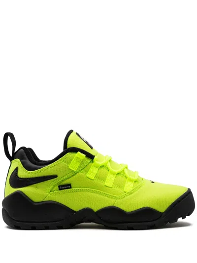 Nike X Supreme Sb Darwin Low "volt" Sneakers In Green