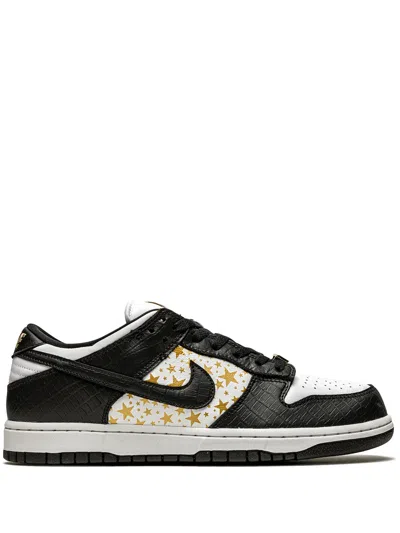 Nike Sb Dunk Low Sneakers In Black