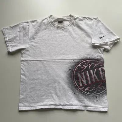 Pre-owned Nike X Vintage 2000s Nike Swoosh Graphic T Shirt Men's Medium In White