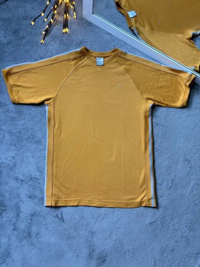 Pre-owned Nike X Vintage 90's Nike Swoosh Y2k T Shirt In Yellow
