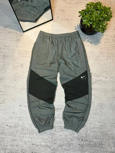 Pre-owned Nike X Vintage Nike Retro Airmax Nylon Joggers Baggy Pants Drill In Silver Grey