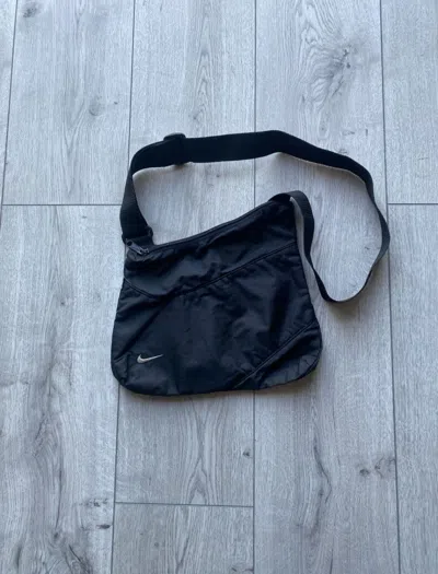 Pre-owned Nike X Vintage Nike Swoosh Nylon Shoulder Bag Y2k Os In Black