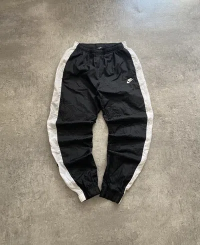 Pre-owned Nike Y2k00s  Track Pants - Nylon In Black