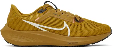 Nike Yellow Pegasus 40 Sneakers In Bronzine/sea Glass-b