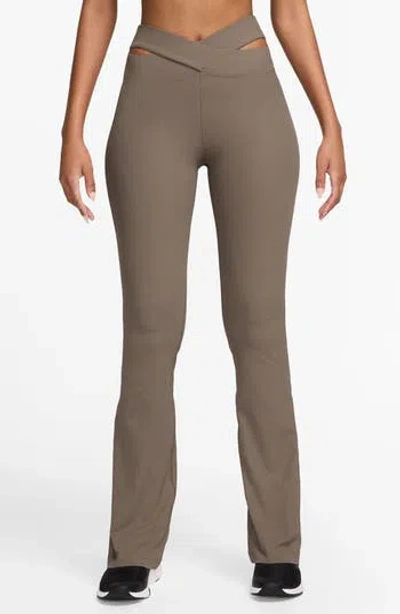 Nike Zenvy Dri-fit Cutout High Waist Flare Rib Leggings In Mink Brown/ Black/ White