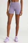 Nike Zenvy High Waist Bike Shorts In Daybreak/ Black