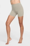 Nike Zenvy High Waist Bike Shorts In Light Army/ Black