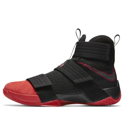 Nike Zoom Lebron Solider 10 'un-cleated'